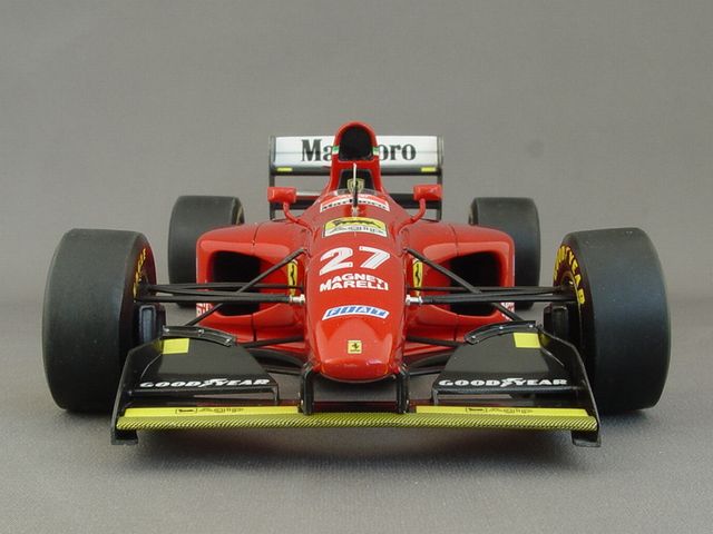 Ferrari 412T1: ペキモ