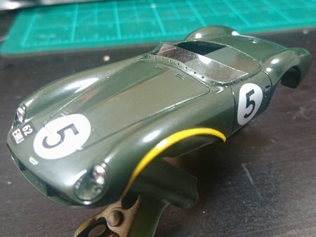 db3s072.jpg